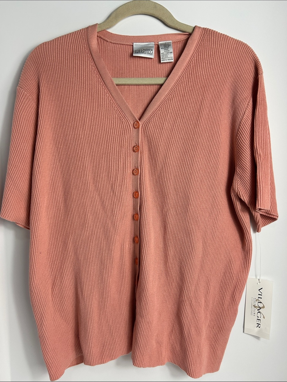 Liz Claiborne Size 1 Coral Color Full Button Front Short Sleeve V Neck Top